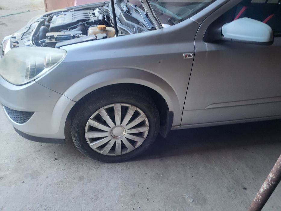 Opel astra h , piese disponibile