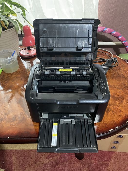 Принтер лазерны самсунг