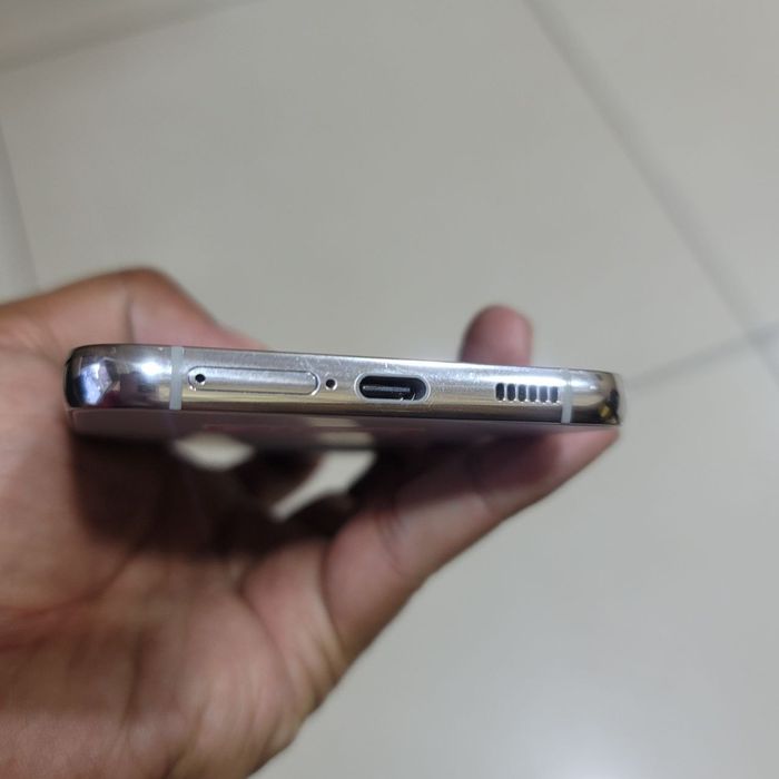 Samsung S22  5G 8/256gb