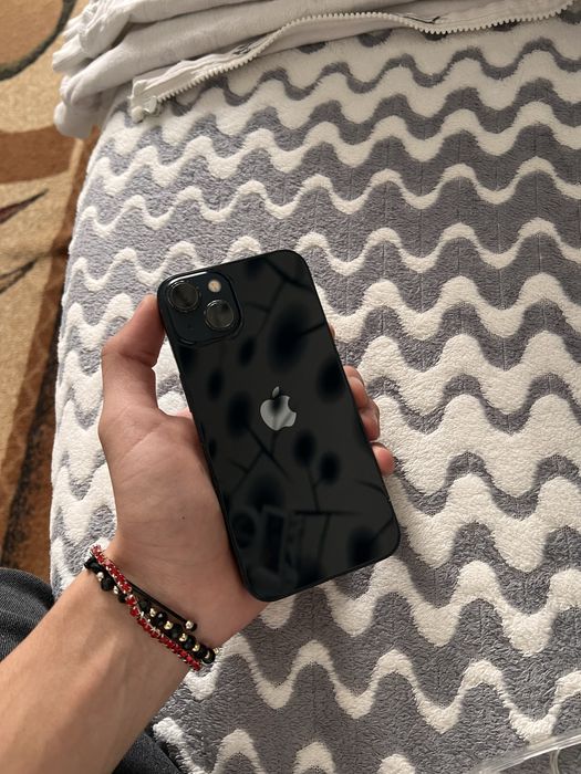 Vand iphone 13 .