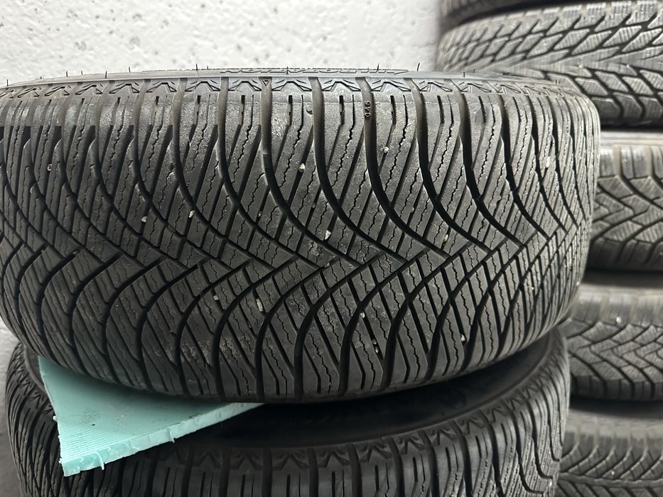 225/40/18 Goodride Z-401 All Season ДОТ 24/25