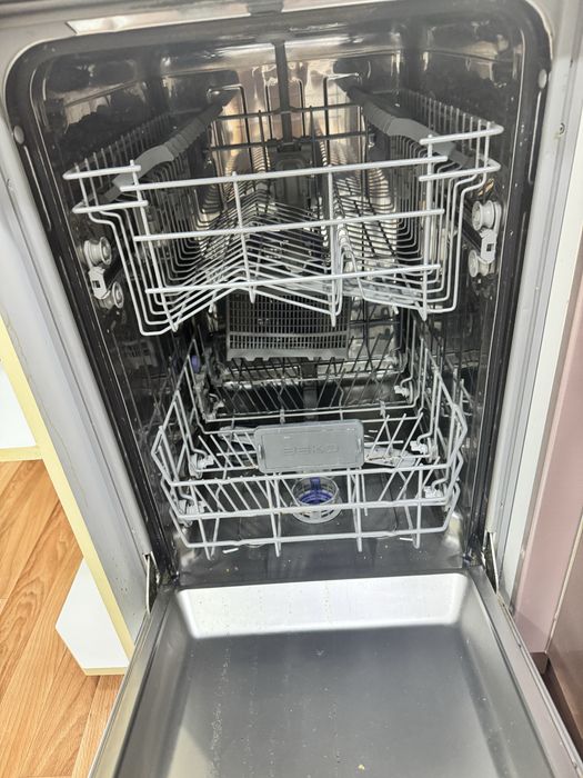 Продам посудомоючную машину BEKO