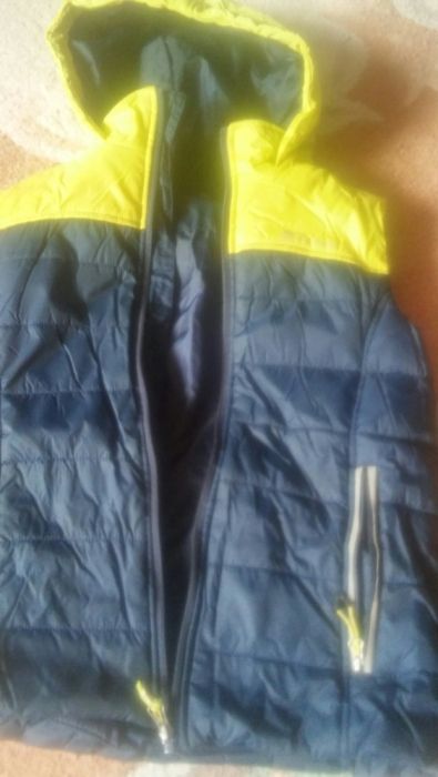 Продам без рккавку