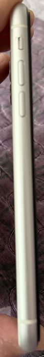 Vand Iphone 11 alb, 64 GB, impecabil