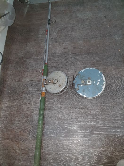 Челнок для плетения косынок,пауков,сетей