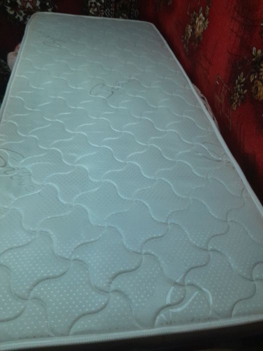 Матрас  беспружинный