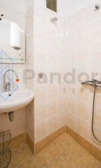 Дава се под наем Двустаен апартамент в София, Лозенец - 50 кв.м за 375 € - Снимка #6