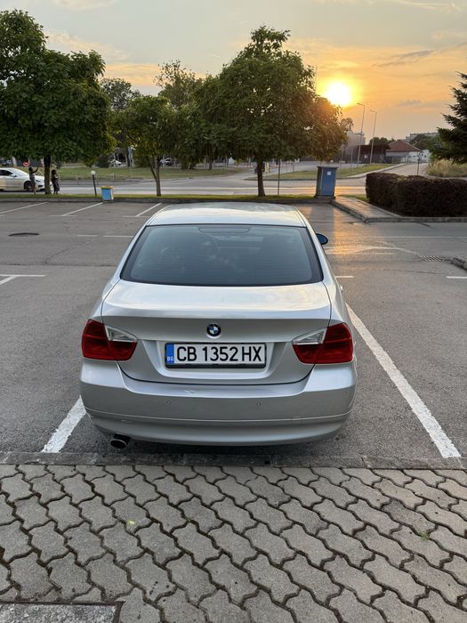 Bmw e90 320i 2005г.