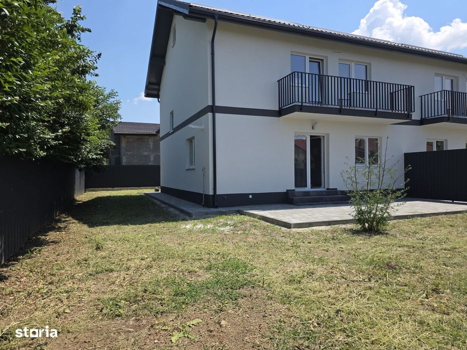 Casa tip duplex cu 4 camere, cartier Izvor, Tarlungeni