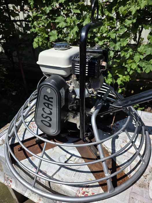 Elicopter pentru finisare ciment