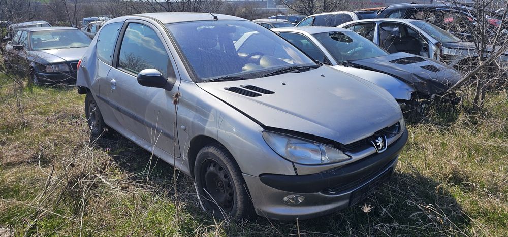 Peugeot 206 2,0 HDI на части