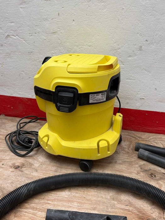 Aspirator umed-uscat Kärcher WD 2 Plus V-12/4/18/C