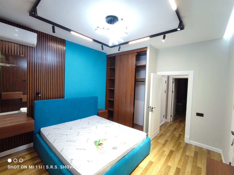 Без маклера 3 комнатная Шота Руставели Аския Высокопотолчный кирпичка