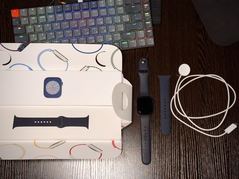 Продам Apple Watch Series 8 41 mm