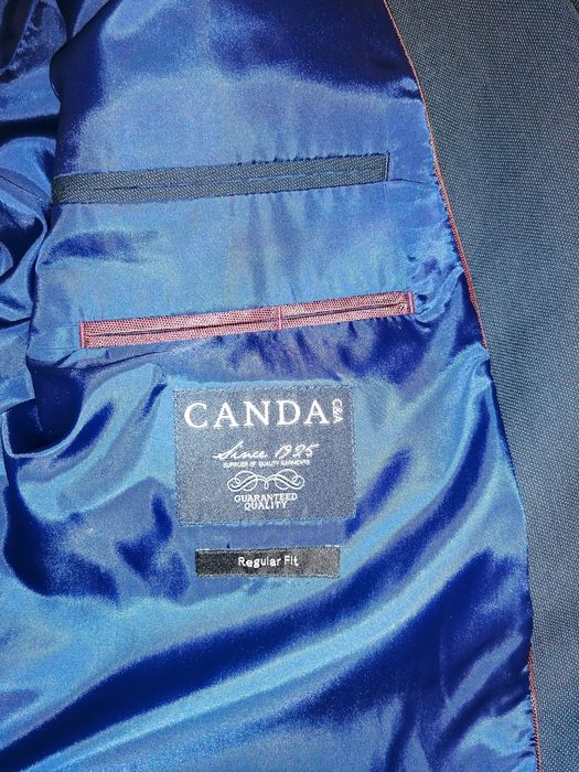 Costum bleumarin C&A pentru ocazii speciale