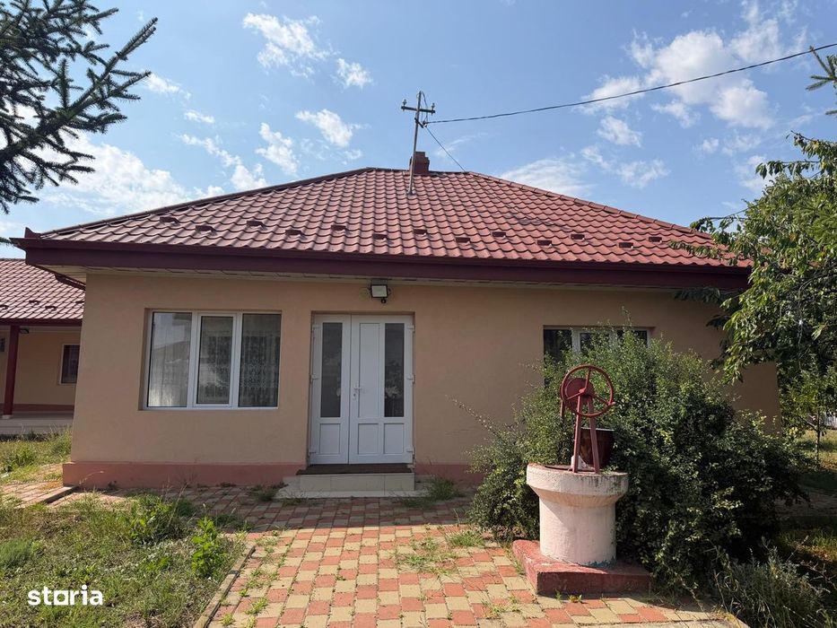 OCAZIE ! DE VANZARE casa (renovata) HORLESTI ( Voinesti )
