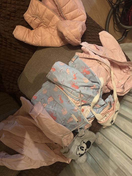 Geci fetite de vanzare