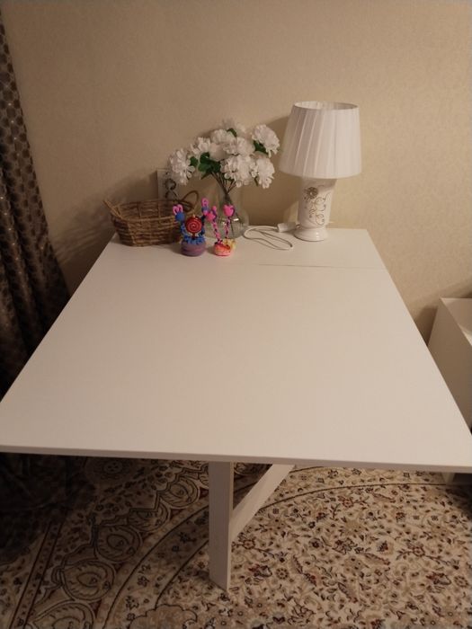 Продам стол-книжку!