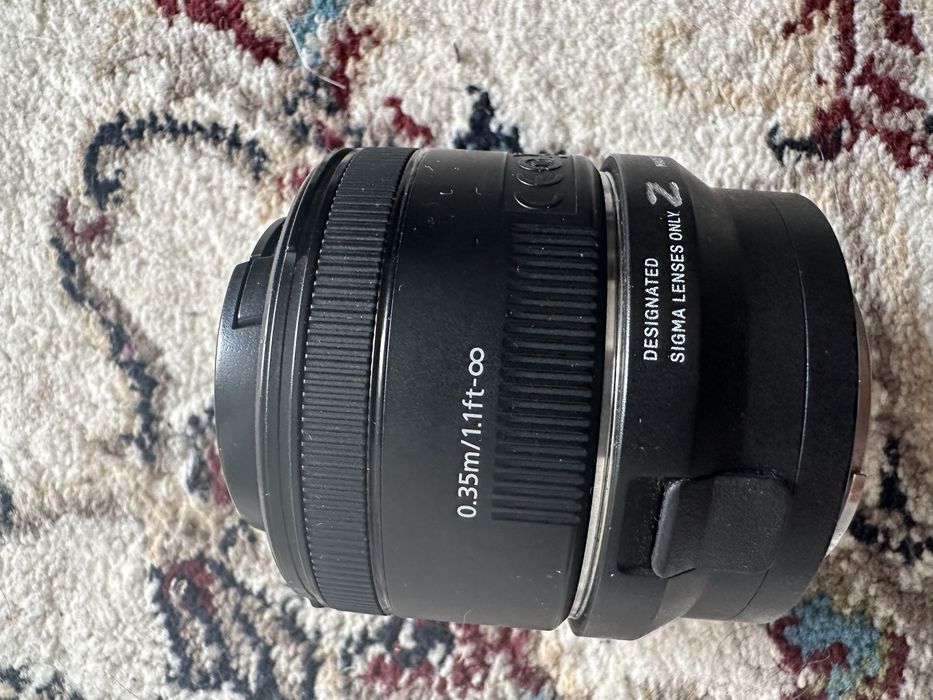 Canon 50 mm  0.35/ 1.1 ft