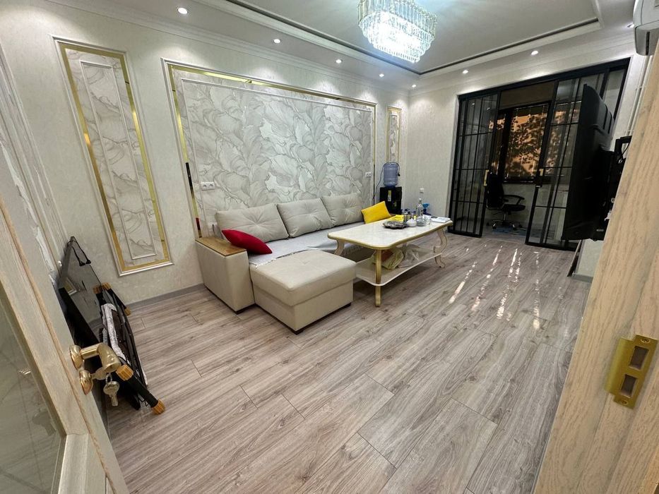 Продается Двухкомнатная Квартира Яшнабадский район ориентир Дворец Ав.