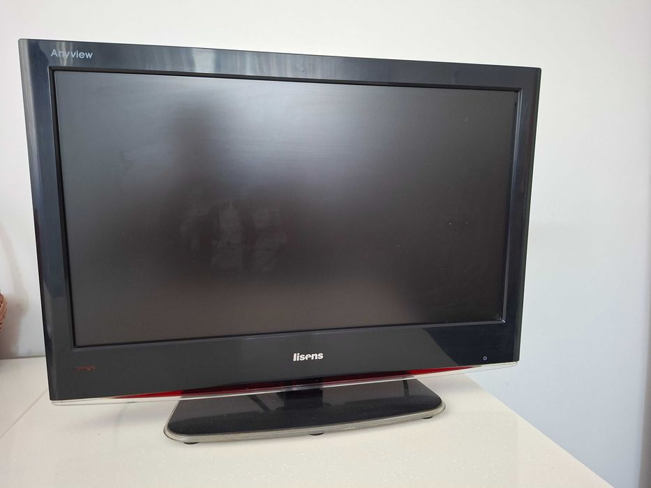 Телевизор ЖК диагональ 22"