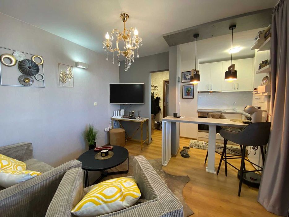 Обзаведен двустаен апартамент в комплекс Роял Парк, Банско