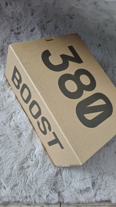Adidas yeezy boost 380