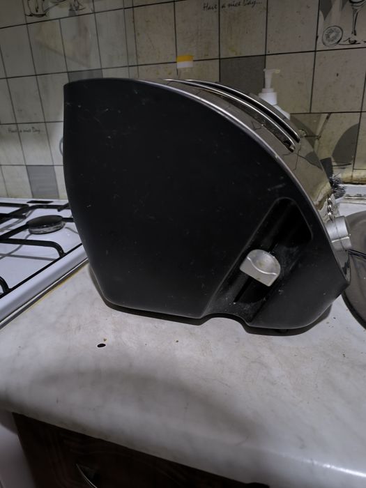 тостер б/ у. 2 года