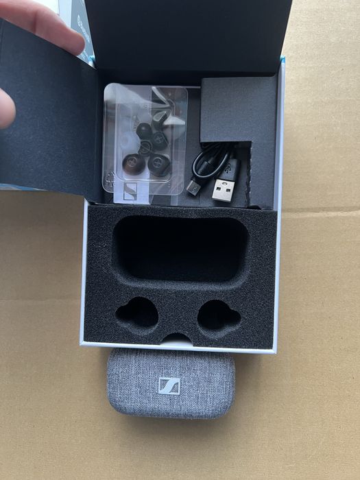 Casti audio In-Ear Sennheiser Momentum True Wireless 2, ANC, Negru