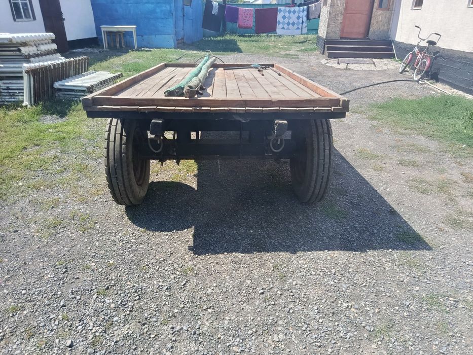 Повозка коневая бричка