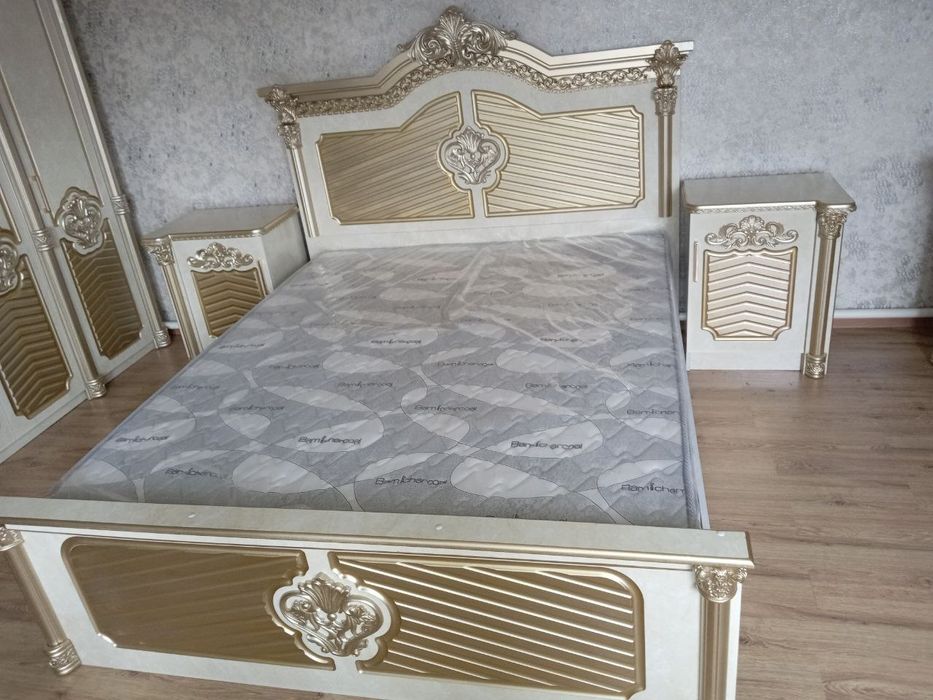 Spalni kamplekt yengi sex o'zidan