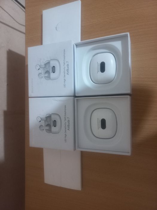 Без проводные  наушники