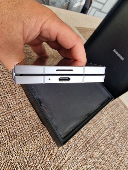 Samsung z fold 6,в гаранция.512.