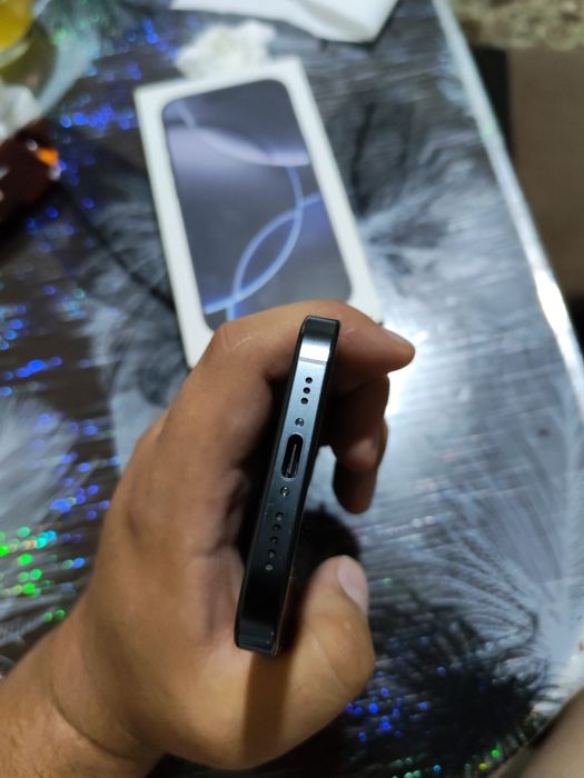 Iphone 16 pro Edial