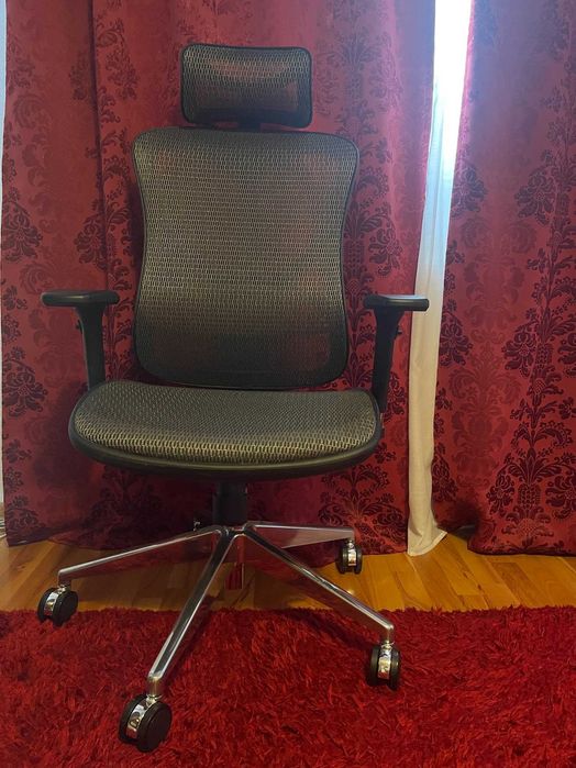 Scaun de gaming negru