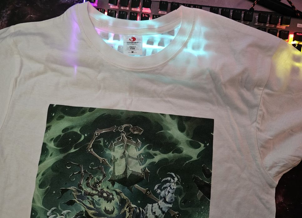 Чисто нова тениска на Thresh от League of Legends.