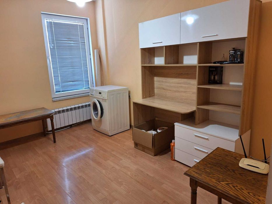 Дава се под наем Тристаен апартамент в Русе, Център - 75 кв.м за 306 € - Снимка #6