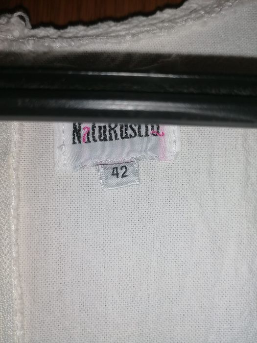 Rochie de in Naturustik mărimea 42 (XL), albă cu broderie, lungime 100 cm