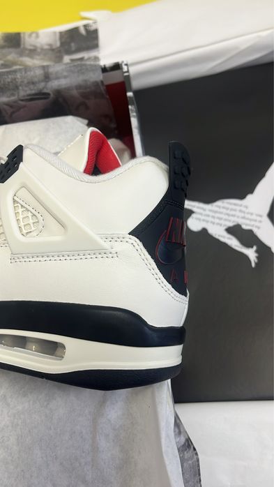 Air jordan 4 Retro Flight Club