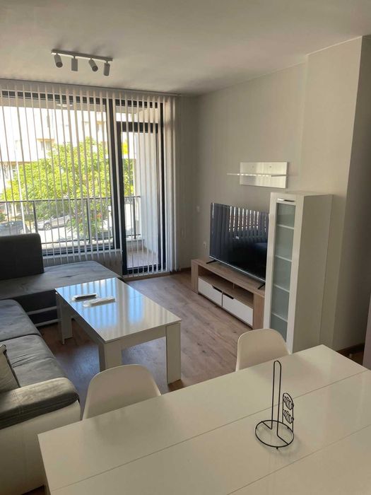 Дава се под наем Двустаен апартамент в Благоевград, Идеален център - 58 кв.м за 360 € - Снимка #2