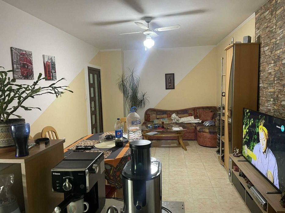 Продава се Тристаен апартамент в София, Света Троица - 102 кв.м за 1804 €/кв.м - Снимка #1