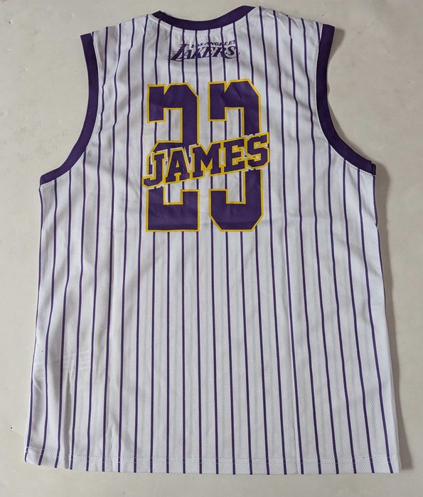 NBA LA Lakers Lebron James N:23 мъжки потник размер М от Сащ