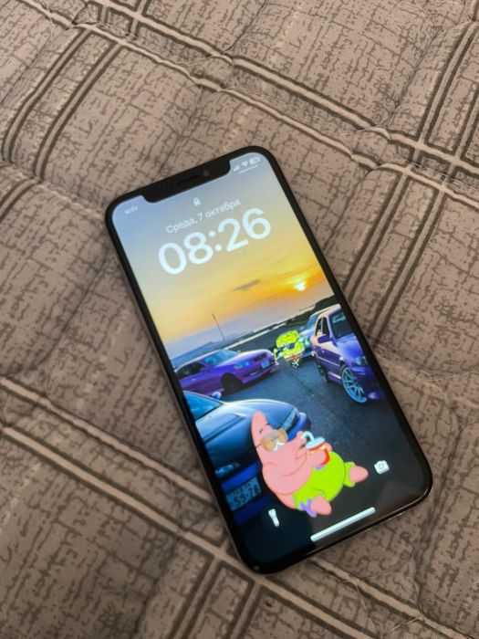 iPhone Х в хорошем состояние
