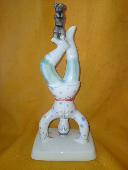 Советские фарфоровые статуэтки