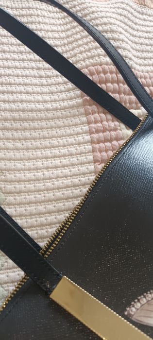 Кожена чанта на Ted Baker