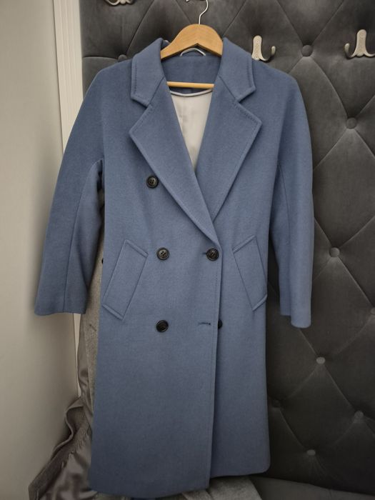 Продам пальто осенние