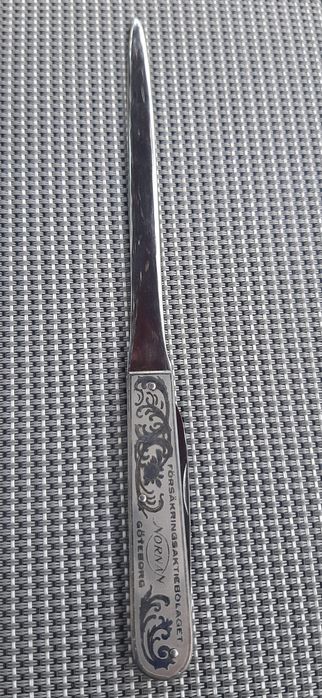 Нож за писма с ножка