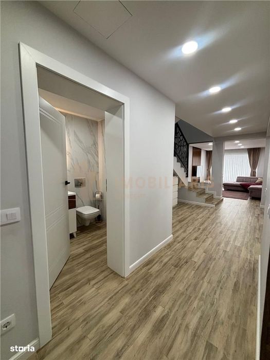 Casa tip duplex -Ocolis