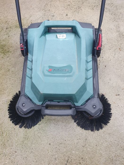 Машинна метла - метла за листа