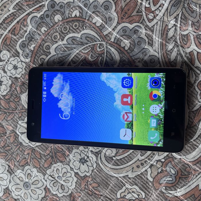 Продам новый zte s36